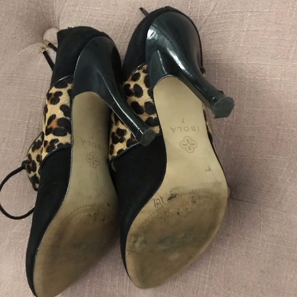 Oxford style lace up pumps by Isolde - Picture 7 of 8